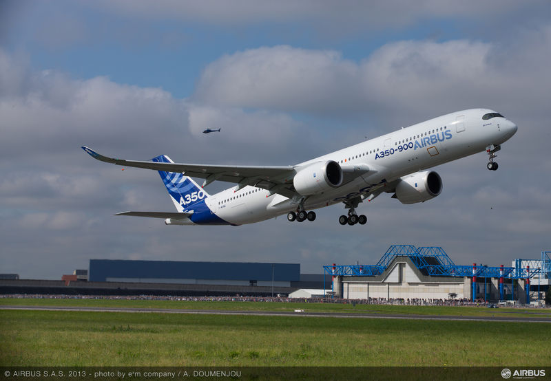 A350_XWB_First_Flight_take_off_airbus