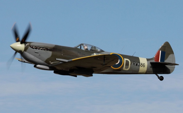 spitfire_jamiflyin_net_TeemuHallamaa