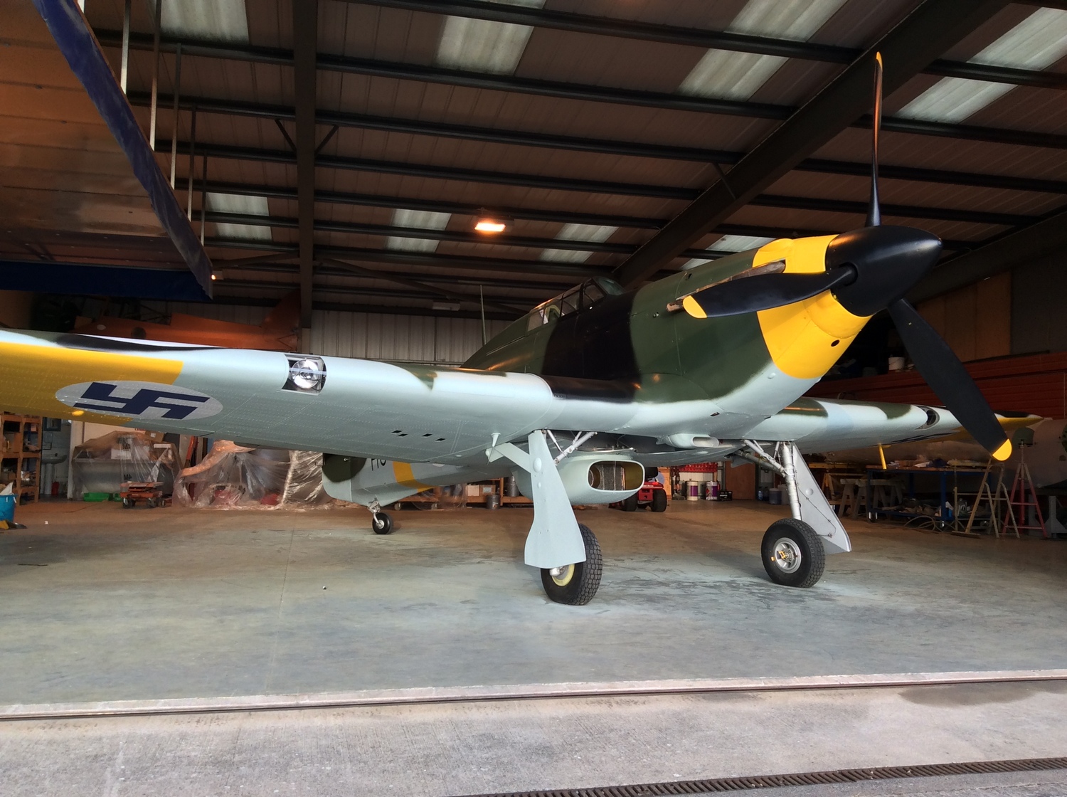 Finnish_WWII_Hurricane_paintjob_1