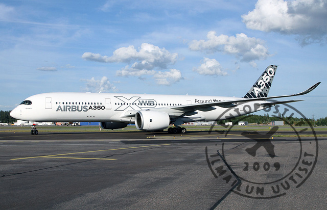 A350_HEL_taxi_3