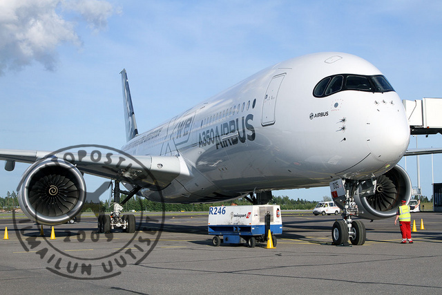 A350_HEL_parked_2