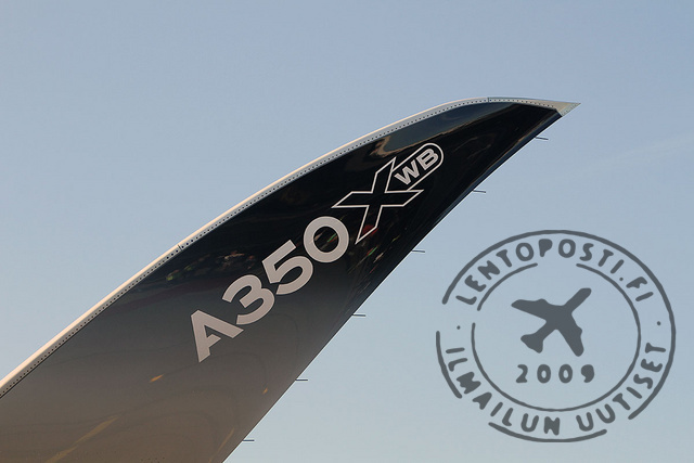 A350_HEL_close_2