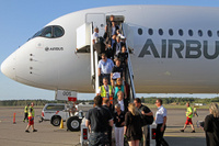 A350_HEL_Fin_greet_1