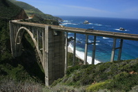 Bixby_Creek_Bridge_wikimedia_ian_mcwilliams