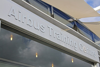 Lentokoulutus (training center)