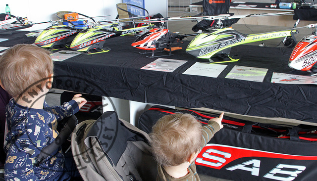 ME17_lapset_koptereilla