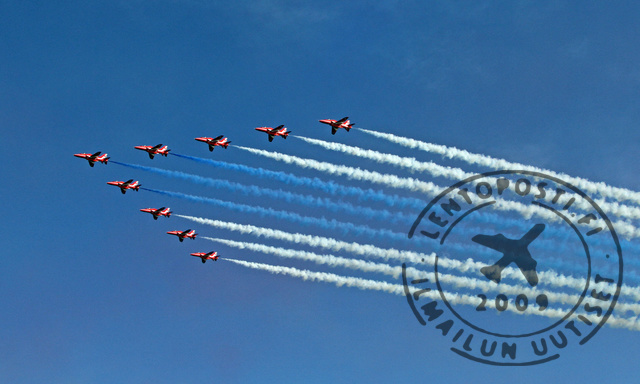 KAS_RA_sinivalkoinen_close