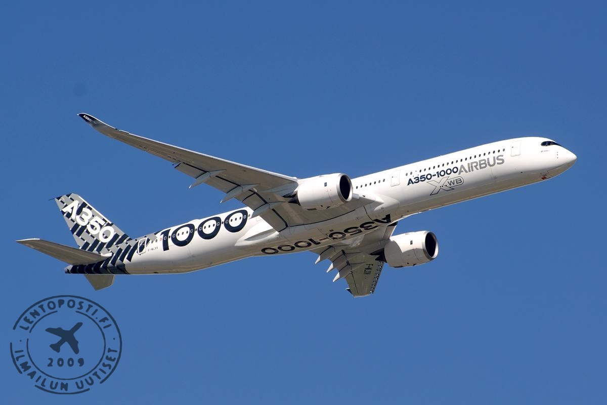 Airbus_A350_1000_ilmassa