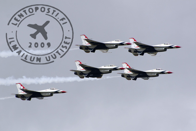 RIAT_5x_Thunderbirds