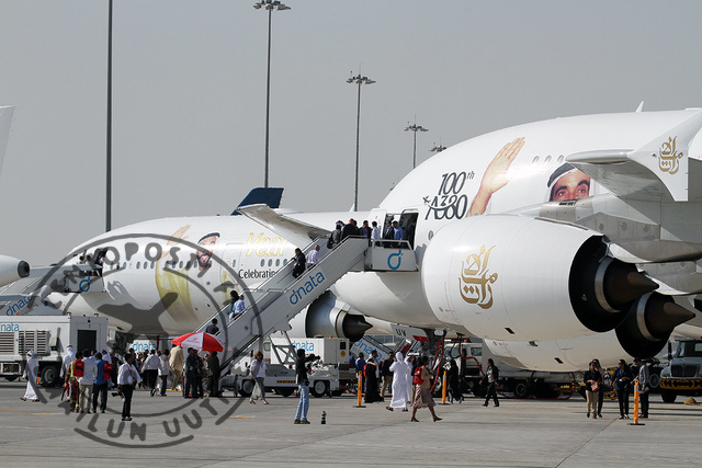 DAS_Emirates_777_A380