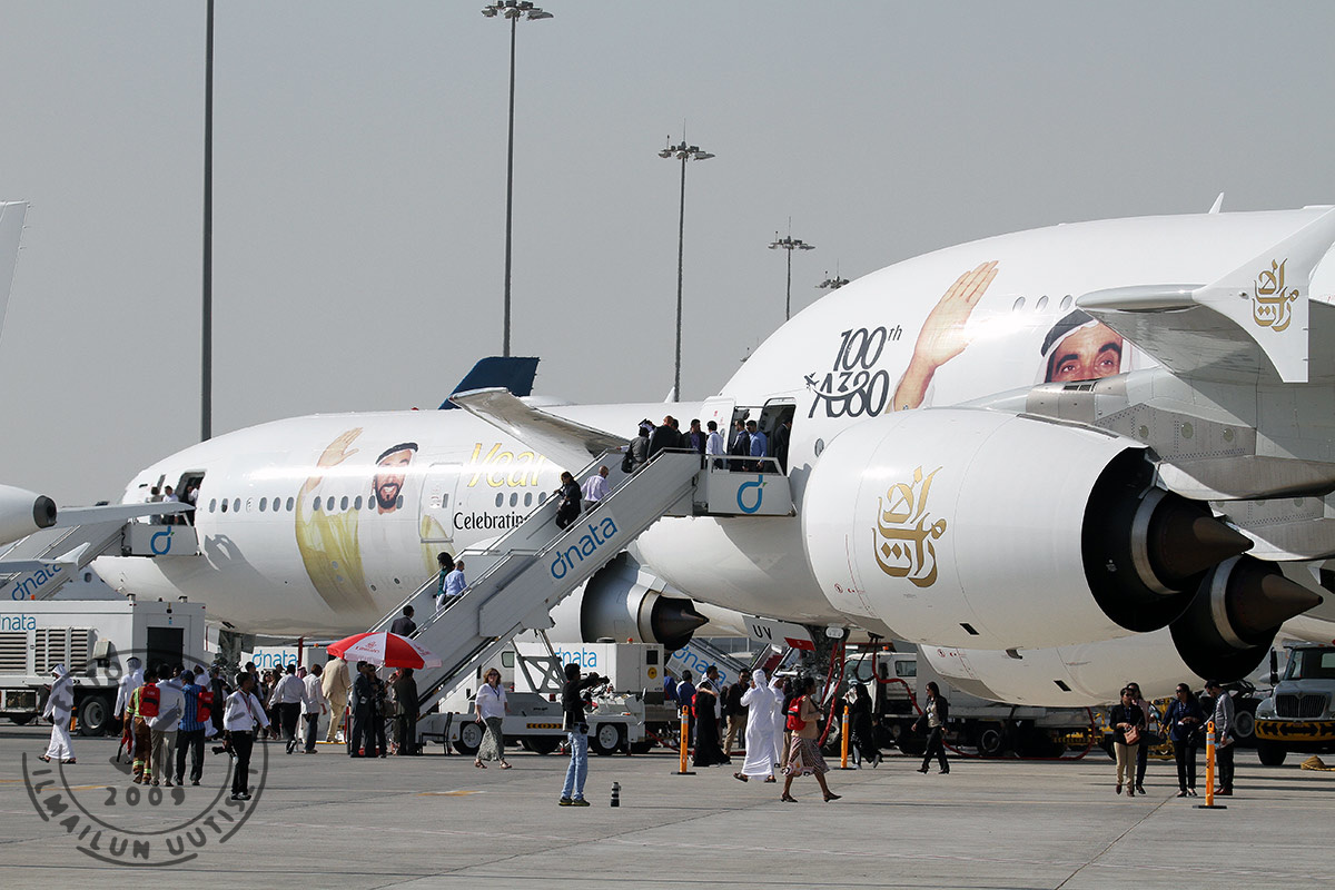 DAS_Emirates_777_A380