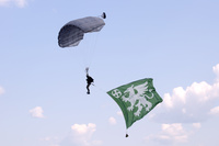 Utti_2018_jäälärorykmentin_lippu