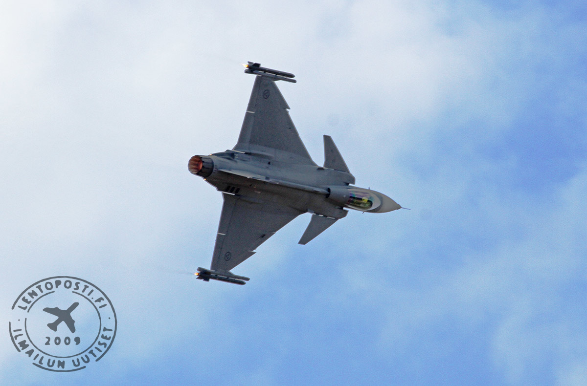 F100_Gripen1_closeup