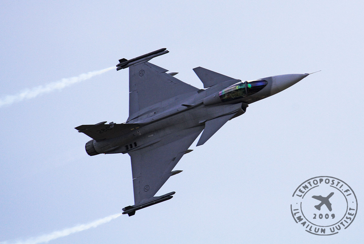 F100_Gripen_vauhdissa