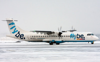 Flybe Finlandin ATR-potkuriturbiinikone.