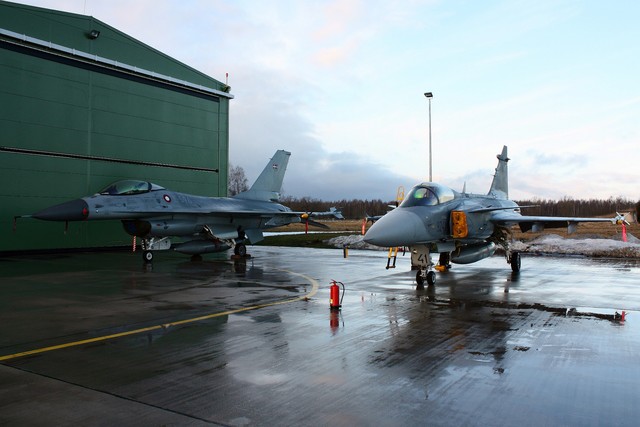 f16_gripen_tsekinilmavoimat