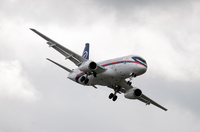 Sukhoi_Superjet_100_2