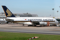 A380_SIA_at_gate_1