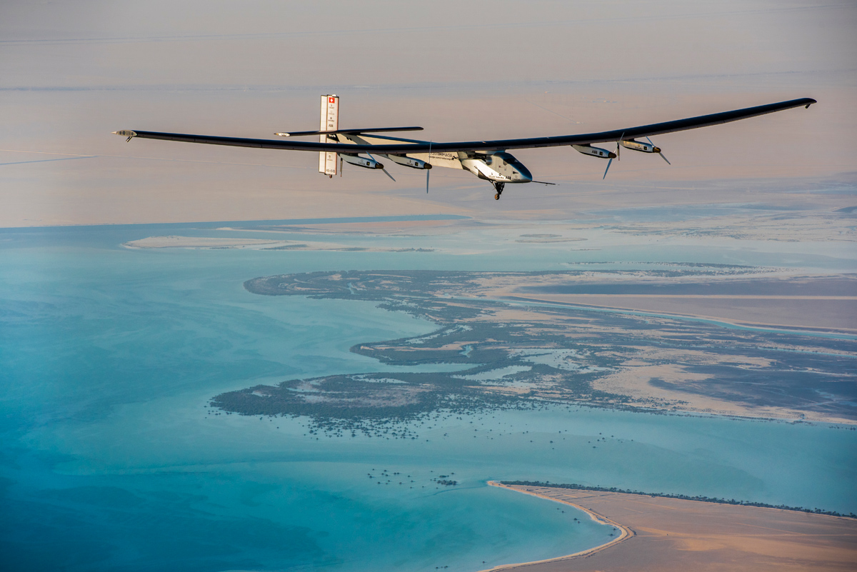 Почему через тихий океан не летают самолеты. Solar Impulse. Solar Impulse 5. Солнечный самолет. Энергетическая самолет.