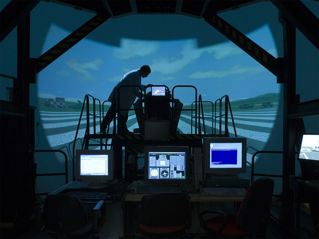 Raytheon_T100_trainingdevice