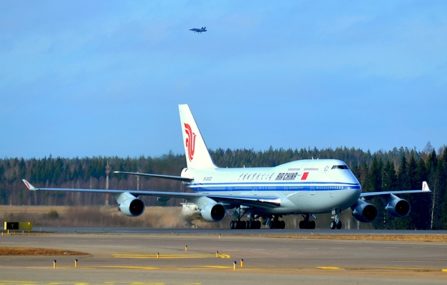 Xi_Jinping_boeing_0417_Finavia_2