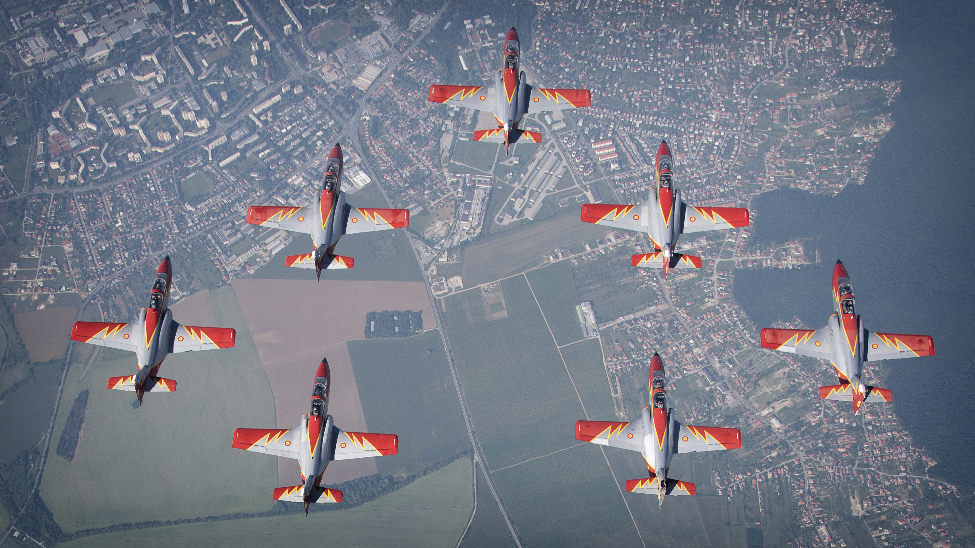 Patrulla_Aguila_Aviojets