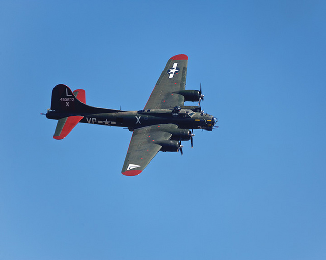 Texas_Raiders_B-17_-Wings_Over_Houston_2011