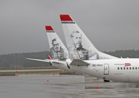 Norwegian_737tail_2x